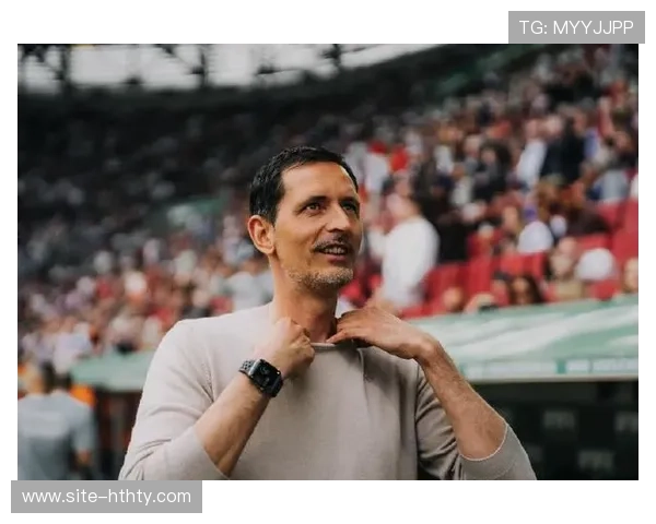 法兰克福解雇主帅托普莫勒，青年队教练临时带队战欧冠